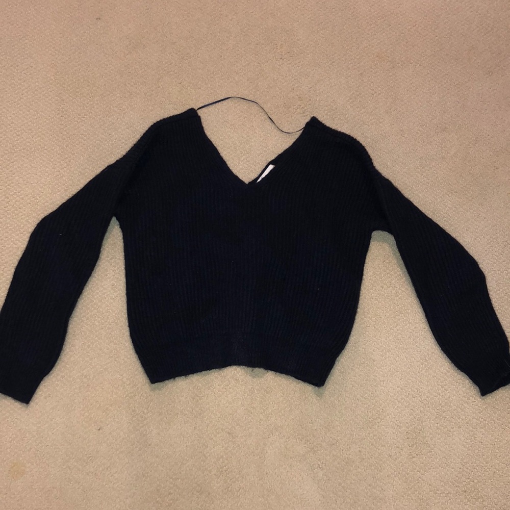 Angel of the North Cropped sweater top